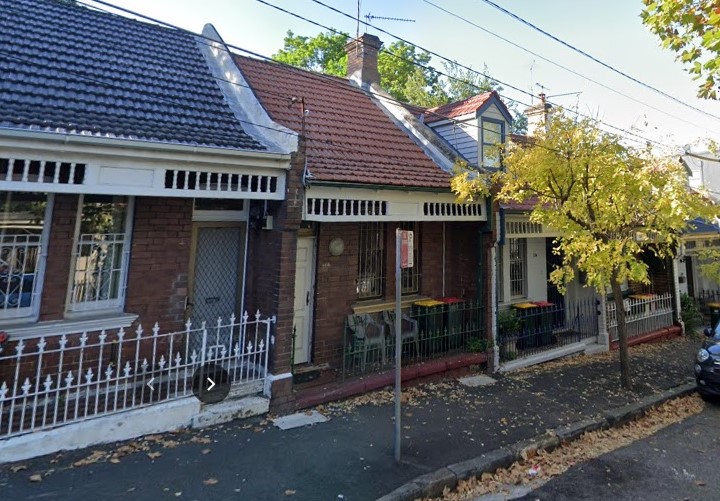 2 bed House