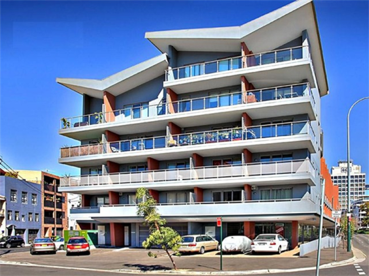 Furnished modern studio in a great location